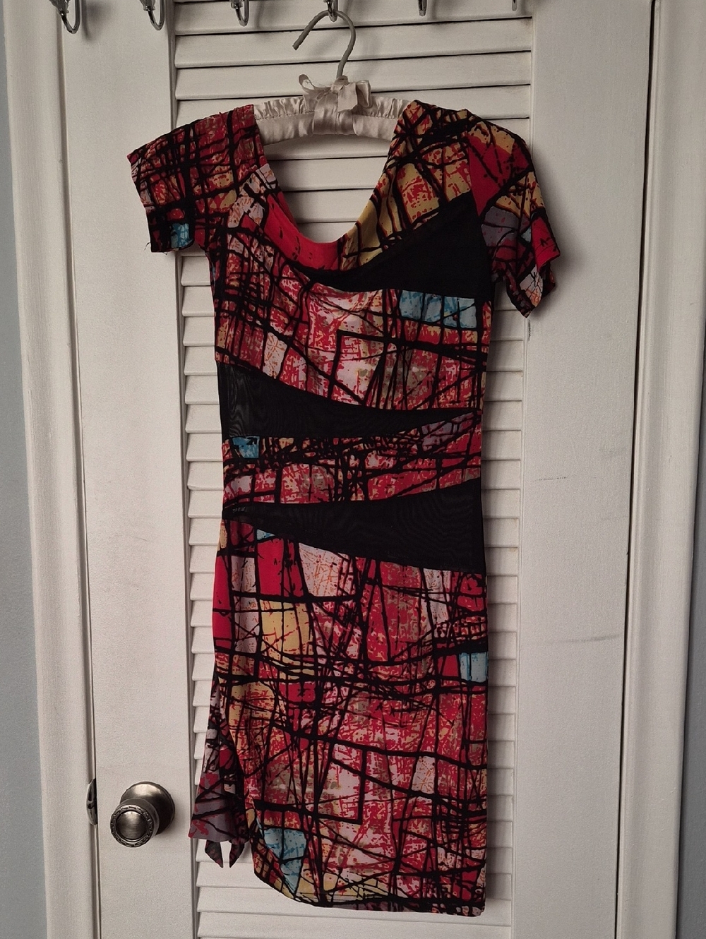 Abstract Red Pattern Short Sleeve Dress